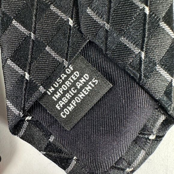 Murano Tie Made In The USA 100% Silk Black and White - Picture 8 of 11